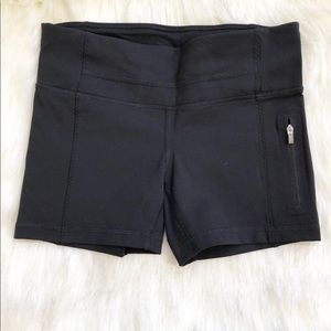 Lululemon shorts sz 6